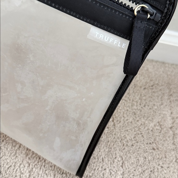 Truffle Collection Clarity Pouches - Large - Picture 5 of 5